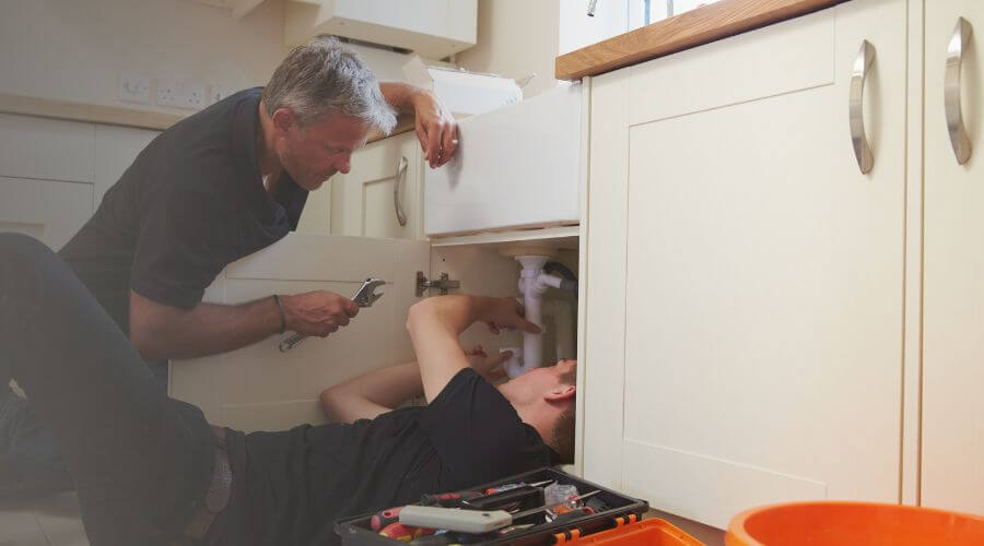Professional water heater repair in Manning, ND